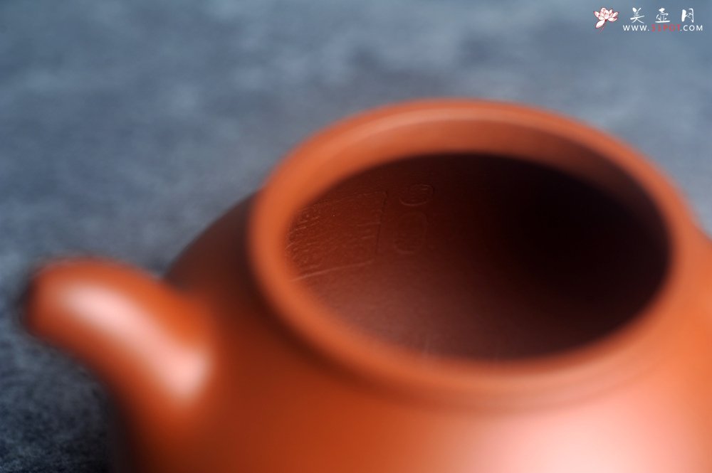 紫砂壶图片：油润黄龙山朱泥 全手工潘壶 做工特好 - 美壶网