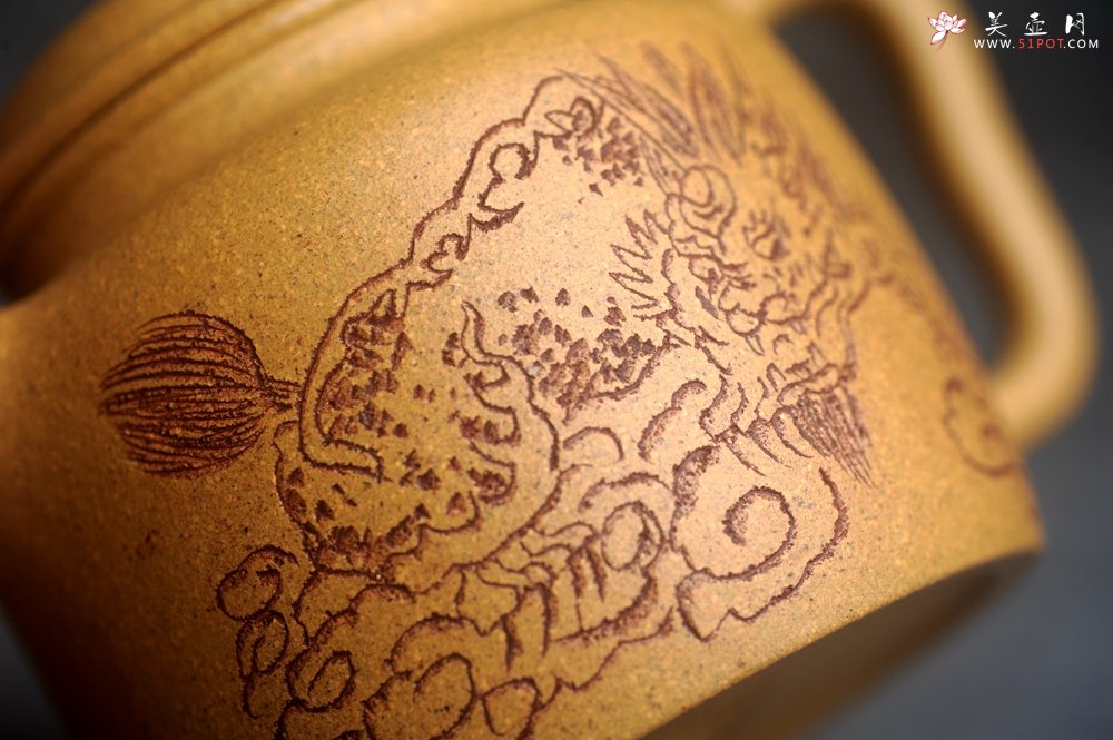 紫砂壶图片：美壶特惠 优质段泥德中 装饰瑞兽图 特文气 - 美壶网