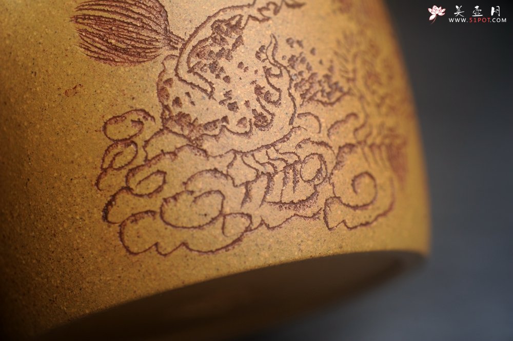 紫砂壶图片：美壶特惠 优质段泥德中 装饰瑞兽图 特文气 - 美壶网