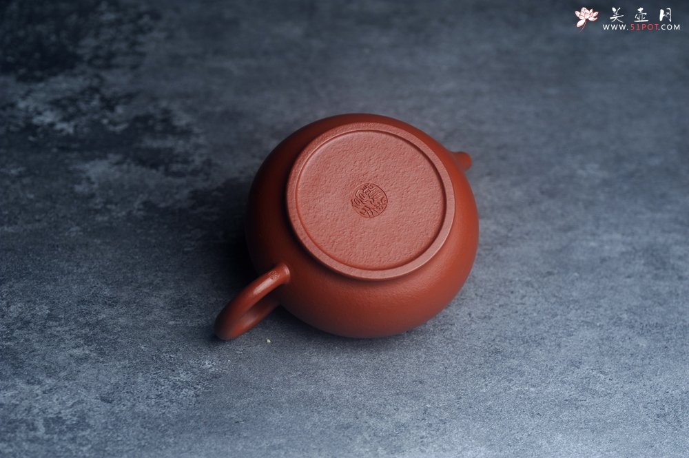 紫砂壶图片：美壶特惠 优质朱泥小扁樱壶 茶人醉爱 - 美壶网