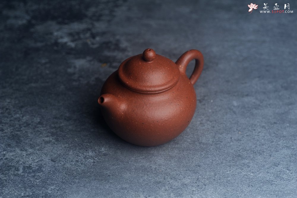 紫砂壶图片：美壶特惠 90年代老料传统老工艺摹古打造 油性十足 铁质丰富 手工摹古莲子壶 独孔 已加过滤网 - 美壶网