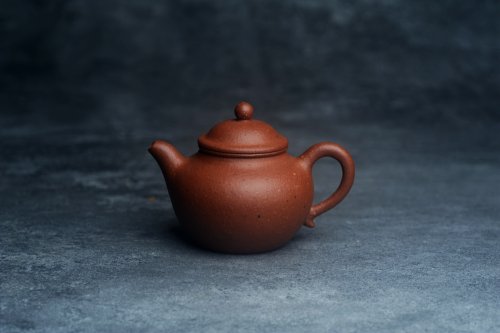 美壶定制老师紫砂壶 美壶特惠 90年代老料传统老工艺摹古打造 油性十足 铁质丰富 手工摹古莲子壶 独孔 已加过滤网 原矿朱泥