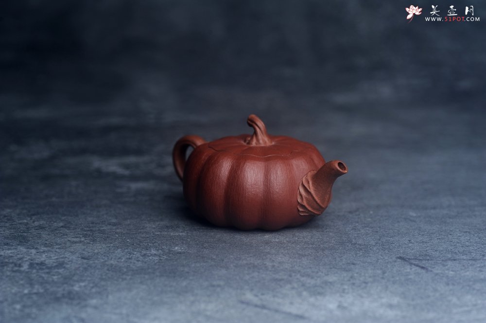 紫砂壶图片：美壶福利特惠 美壶专属定制 精致好料迷你小南瓜紫砂壶  肌理丰富生动 - 美壶网