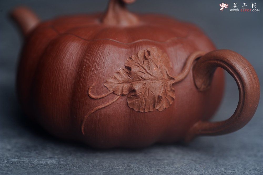 紫砂壶图片：美壶福利特惠 美壶专属定制 精致好料迷你小南瓜紫砂壶  肌理丰富生动 - 美壶网