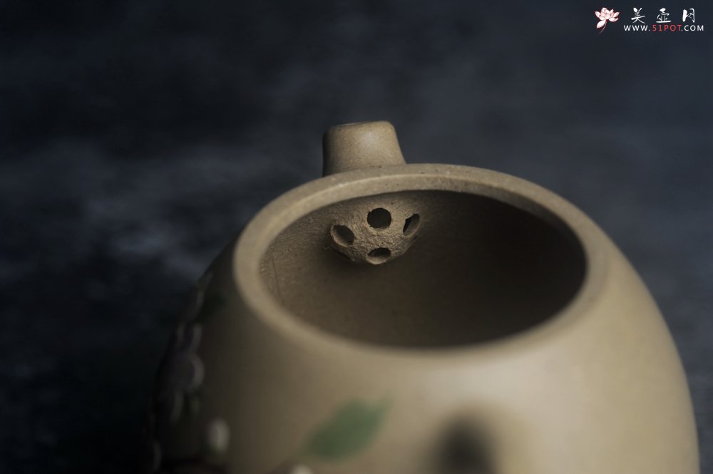 紫砂壶图片：美壶特惠 优质本绿憨瓢 茶人醉爱 - 美壶网