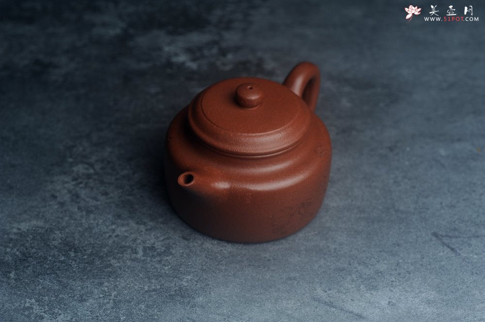 紫砂壶图片：美壶特惠 精致特好降坡泥德中壶 装饰人物特文气 - 美壶网