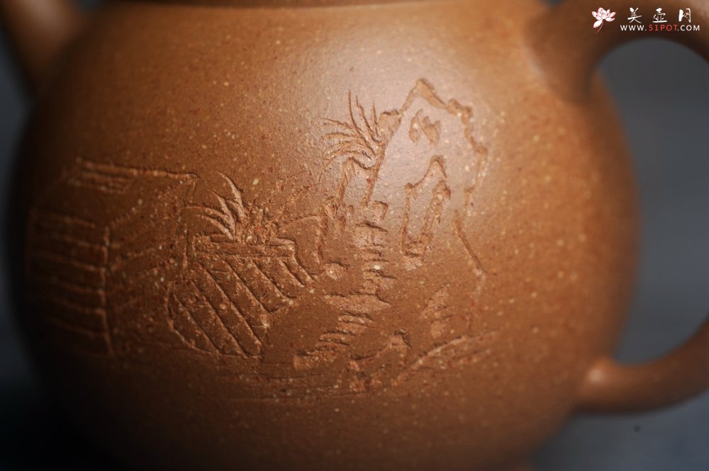 紫砂壶图片：美壶特惠 精致特好黄降坡泥高宫灯壶 装饰特文气 - 美壶网