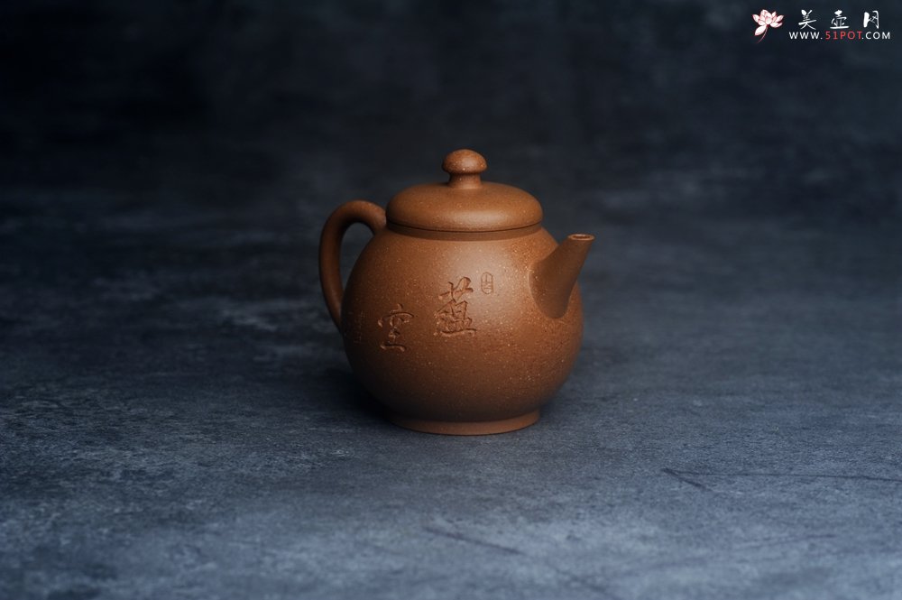 紫砂壶图片：美壶特惠 精致特好黄降坡泥高宫灯壶 装饰特文气 - 美壶网
