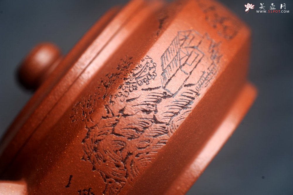 紫砂壶图片：美壶特惠 精致特好降坡泥周盘壶 装饰山水 特文气 - 美壶网