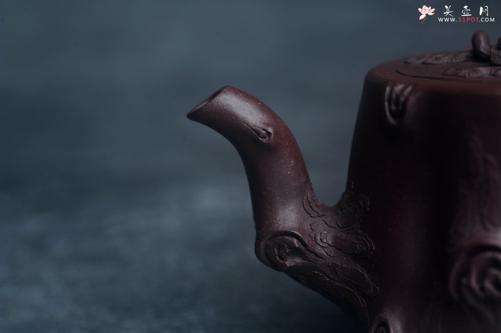 紫砂壶图片：实力演绎全手工重器松桩套组 一壶（280cc）二杯（130cc）一公道杯（188cc） - 美壶网