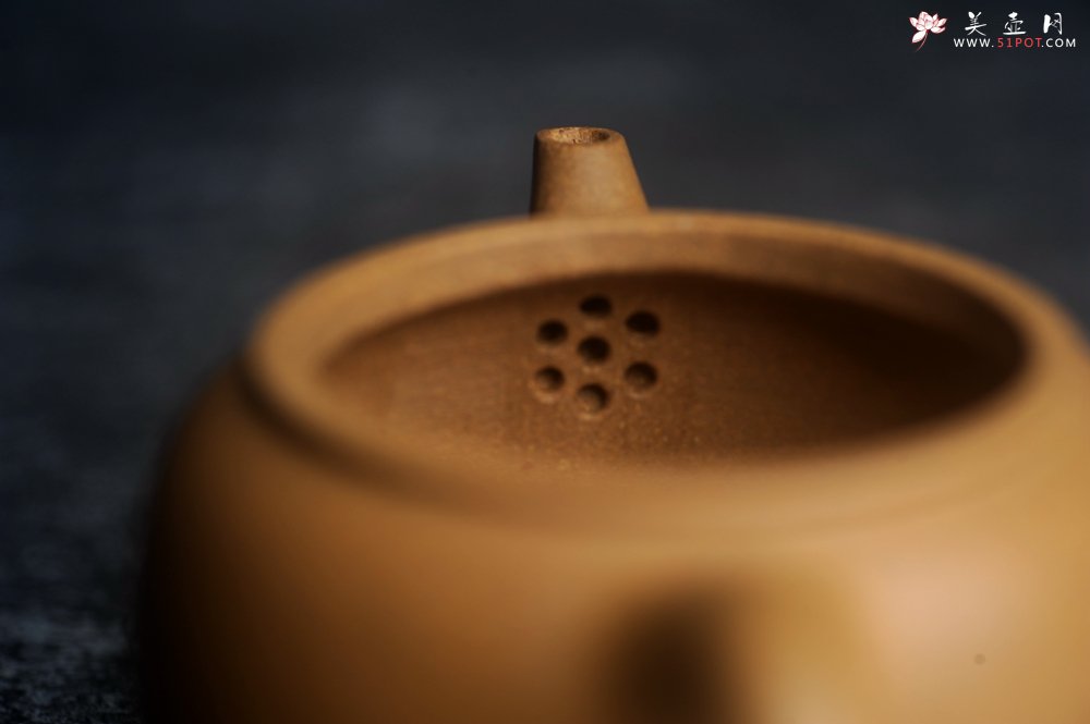 紫砂壶图片：美壶特惠 特好桃花段泥高灯壶 茶人醉爱 - 美壶网