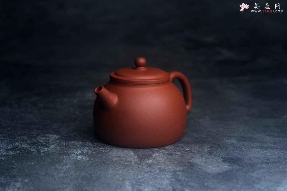 紫砂壶图片：美壶特惠 标矿级红泥小半月紫砂壶 茶人醉爱 - 美壶网