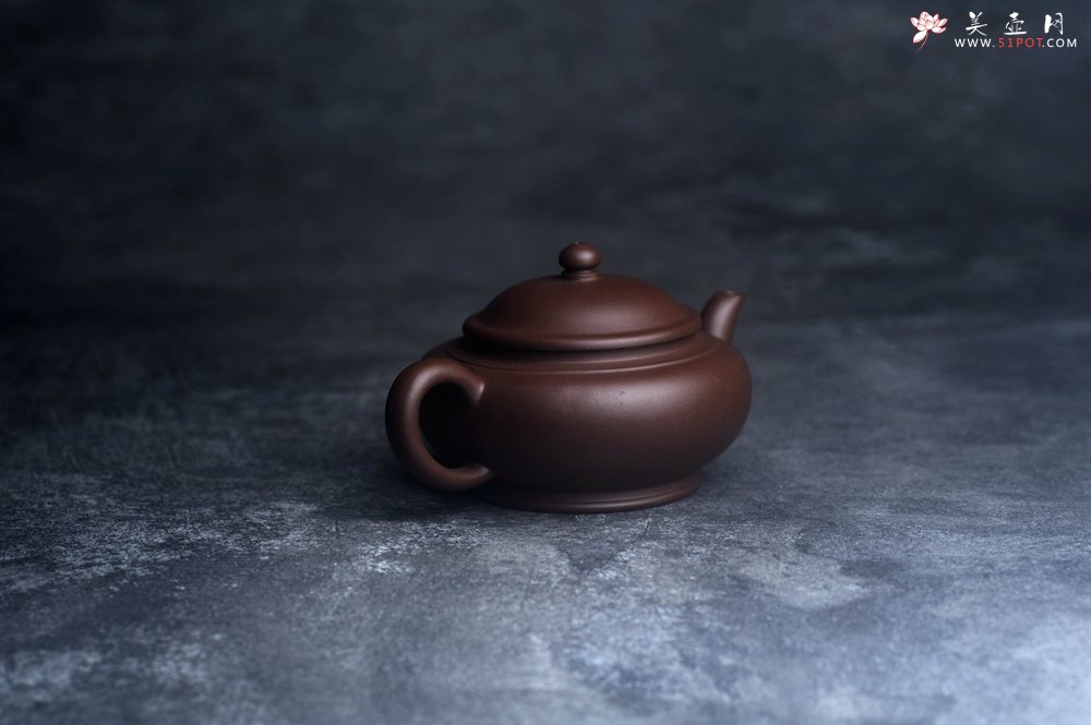 紫砂壶图片：美壶特惠 特好老紫泥玉扁紫砂壶 茶人醉爱 - 美壶网