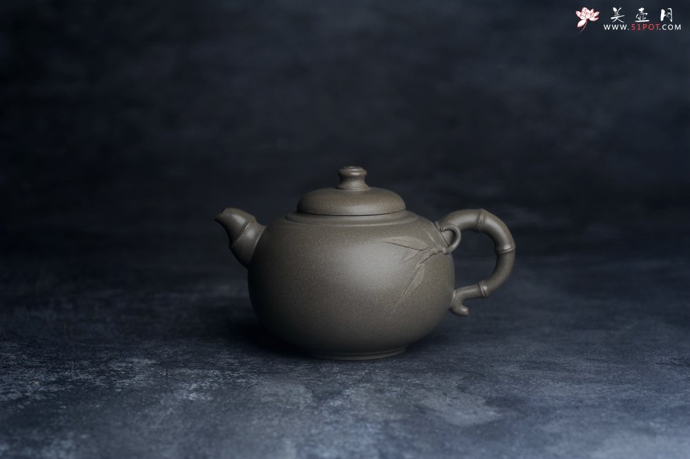 紫砂壶图片：美壶特惠 精品老青段泥福竹紫砂壶 茶人醉爱 - 美壶网