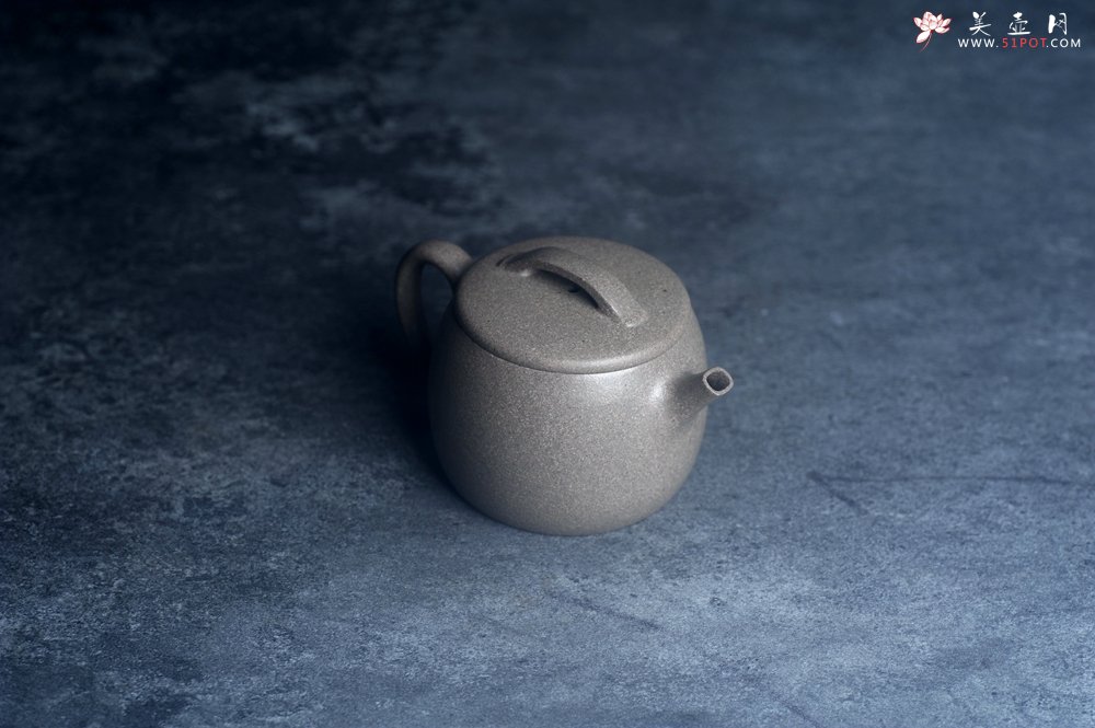 紫砂壶图片：美壶特惠 特好青段泥汉瓦紫砂壶 茶人醉爱 - 美壶网