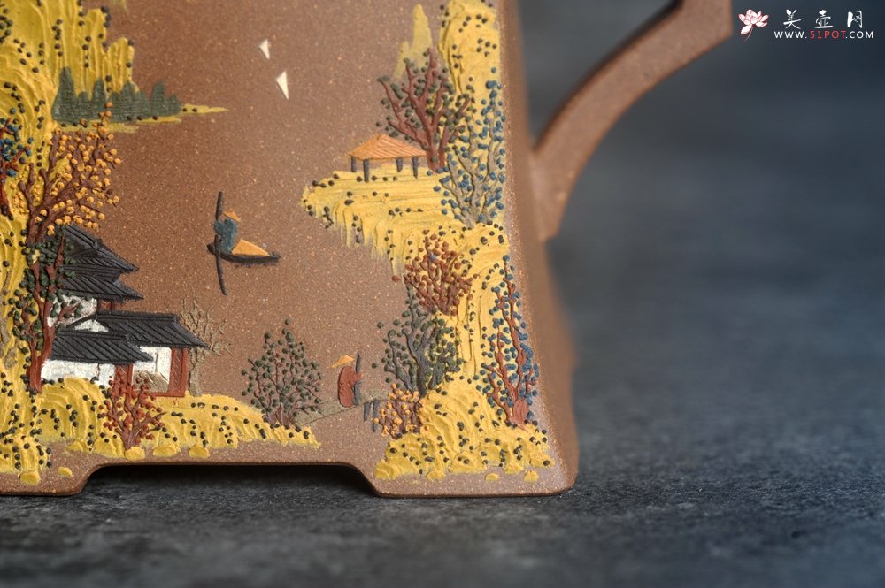 紫砂壶图片：美壶特惠 特好老段泥方钟壶 泥绘山水特文气 - 美壶网