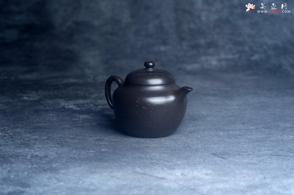 紫砂壶图片：美壶特惠 特好黑泥铺砂莲子壶 茶人醉爱 - 美壶网
