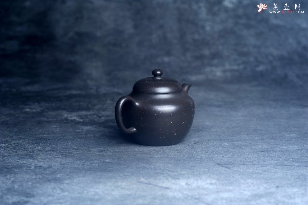 紫砂壶图片：美壶特惠 特好黑泥铺砂莲子壶 茶人醉爱 - 美壶网