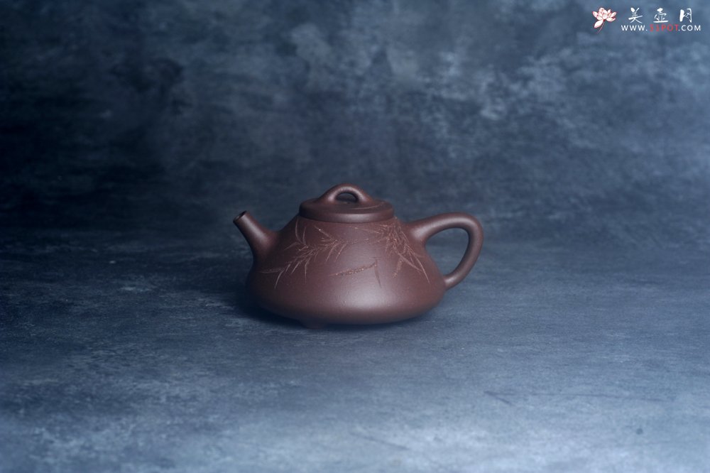 紫砂壶图片：美壶特惠 特好老紫泥子冶石瓢 刻竹特文气 - 美壶网