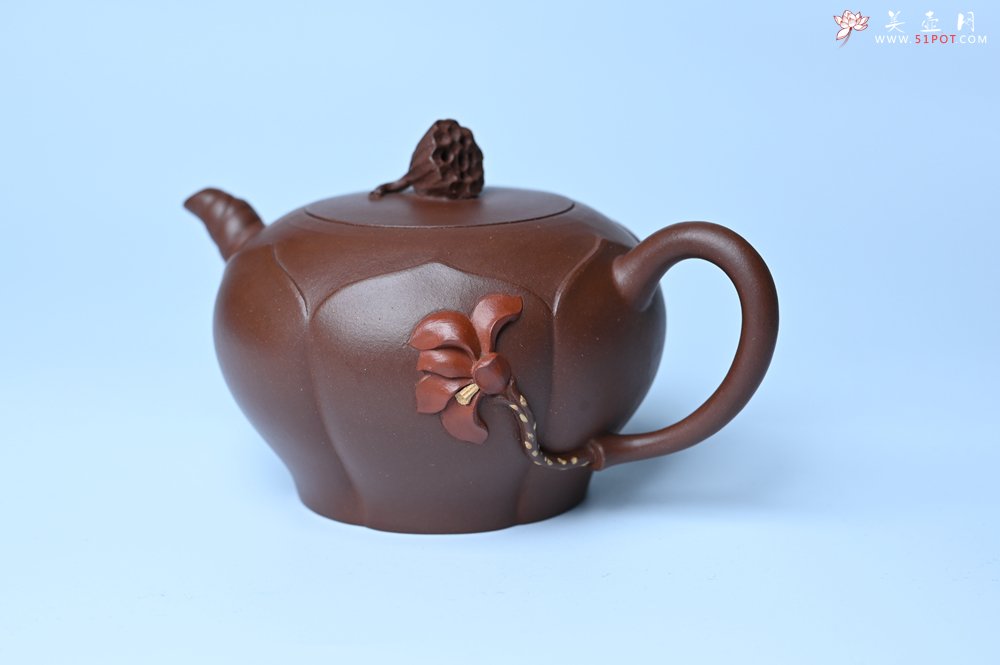 紫砂壶图片：美壶特惠 贴花活灵活现 精致荷花壶 茶人醉爱 - 美壶网