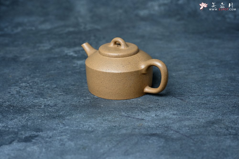 紫砂壶图片：美壶特惠 优质黄金段泥镜瓦壶 茶人醉爱 - 美壶网