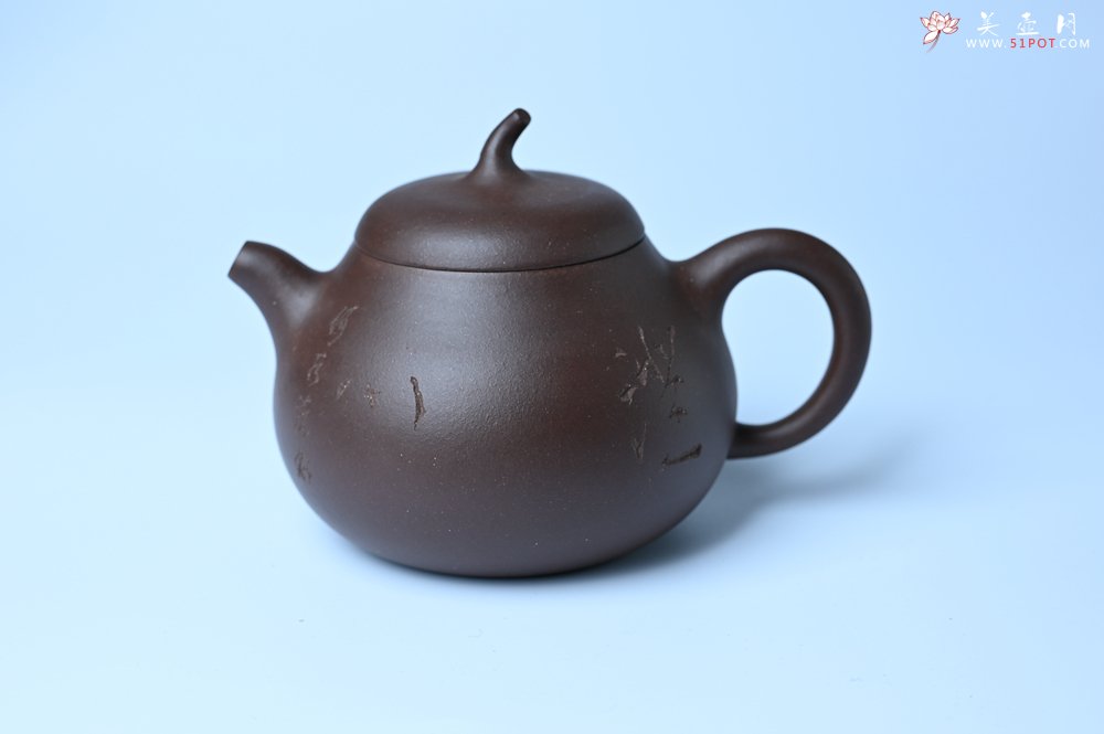 紫砂壶图片：毛国强入室弟子黄云初 特好老紫泥涤心茄段 名家何水法书法 刘世涛伯陶刻 - 美壶网