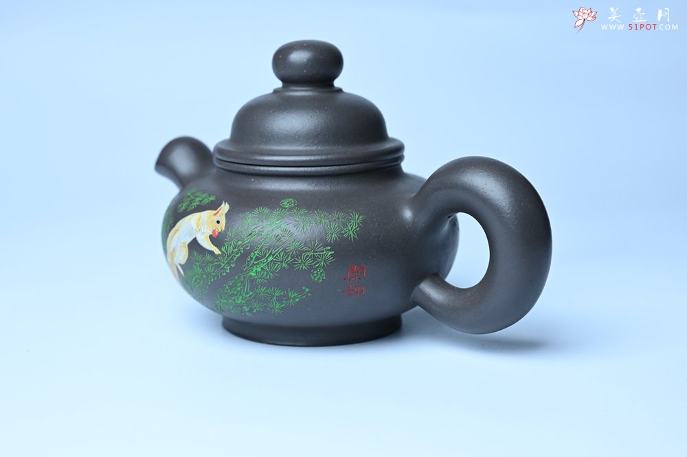 紫砂壶图片：美壶特惠 手工手制紫砂壶特好青灰泥松鼠壶 茶壶 茶具 单壶 - 美壶网