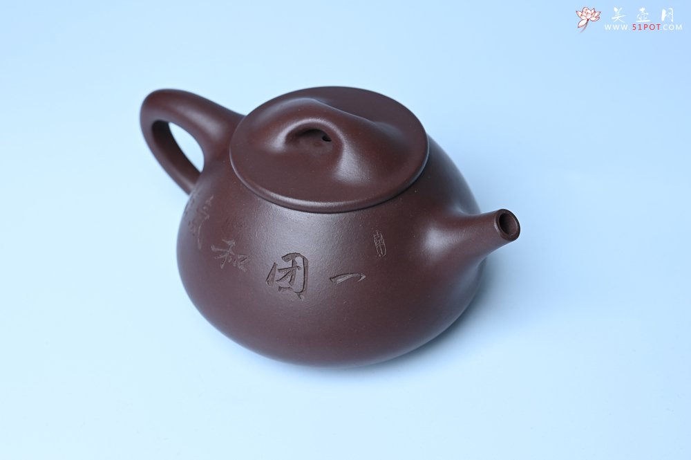 紫砂壶图片：油润底曹青 全手工景舟小石瓢 装饰人物 特文气 - 美壶网