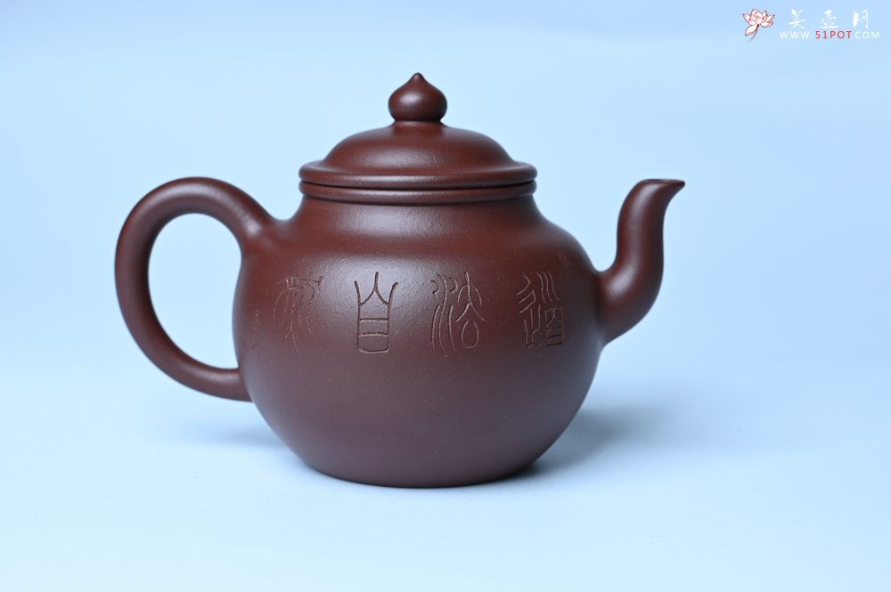 紫砂壶图片：油润黄龙山4号深井红皮龙 全手工高灯壶 文气装饰人物 道法自然 - 美壶网