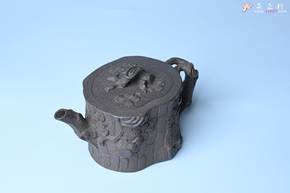 紫砂壶图片：美壶特惠 精致青段泥全松皮 全手工松桩壶 肌理丰富 特文气 - 美壶网