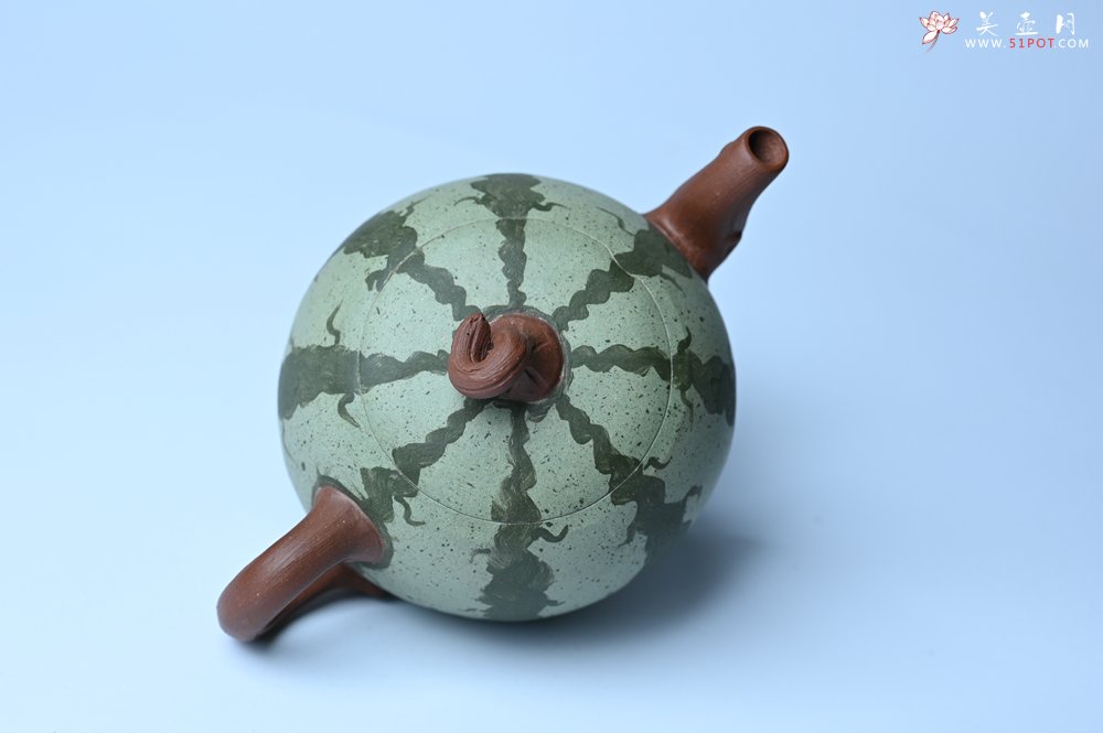 紫砂壶图片：美壶特惠 精致西瓜紫砂壶 茶人醉爱 - 美壶网