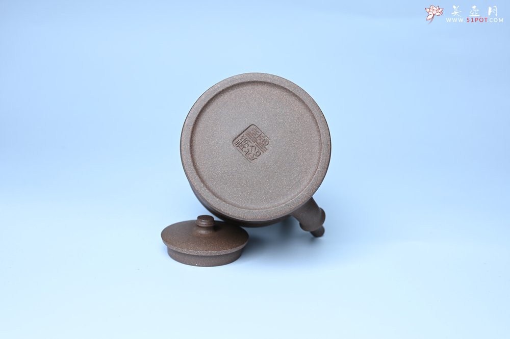 紫砂壶图片：美壶特惠 特好老段泥 精工知（知了）足（竹子）提梁 挺拔秀雅 - 美壶网