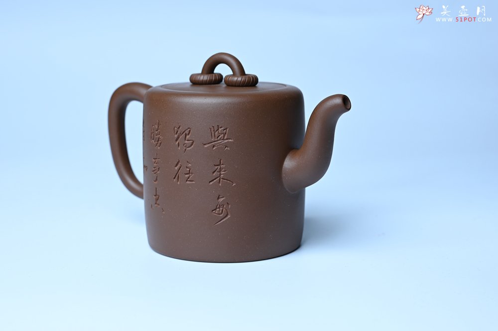 紫砂壶图片：美壶特惠 潜力股王静然 优质紫泥双圈壶 兴来每独往 胜事空自知 装饰文雅 - 美壶网