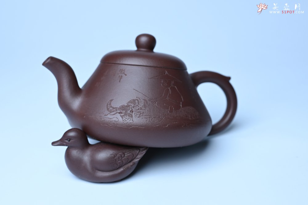 紫砂壶图片：潜力股周小培老师全手工底槽青缘德壶（借问酒家何处有）牧童遥指杏花村 期待与您结缘 - 美壶网