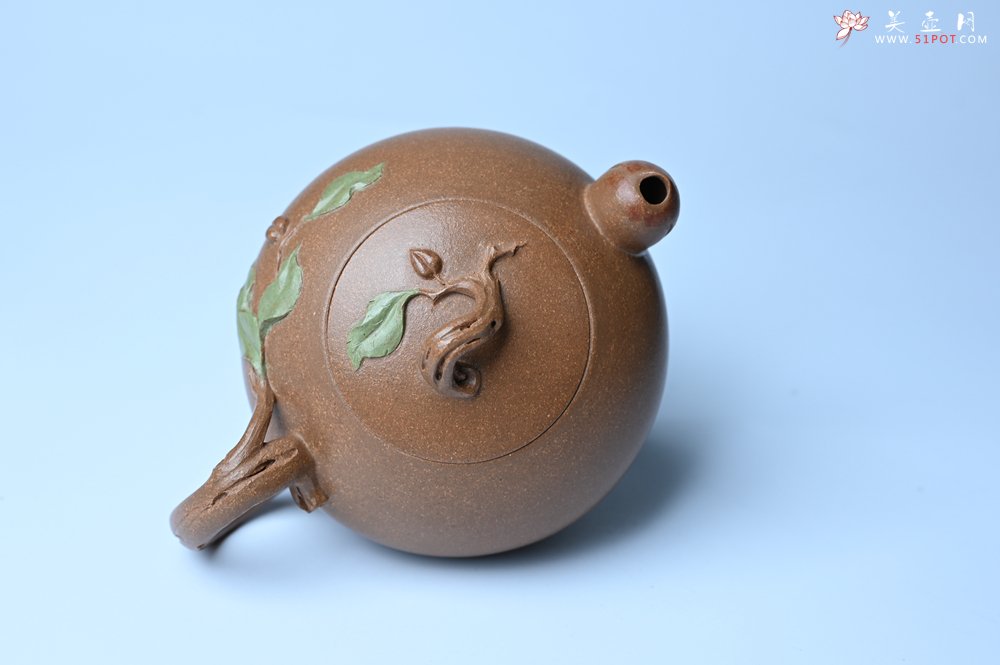 紫砂壶图片：美壶特惠 潜力股董静老师精品老段泥双色寿桃壶 茶人醉爱 - 美壶网