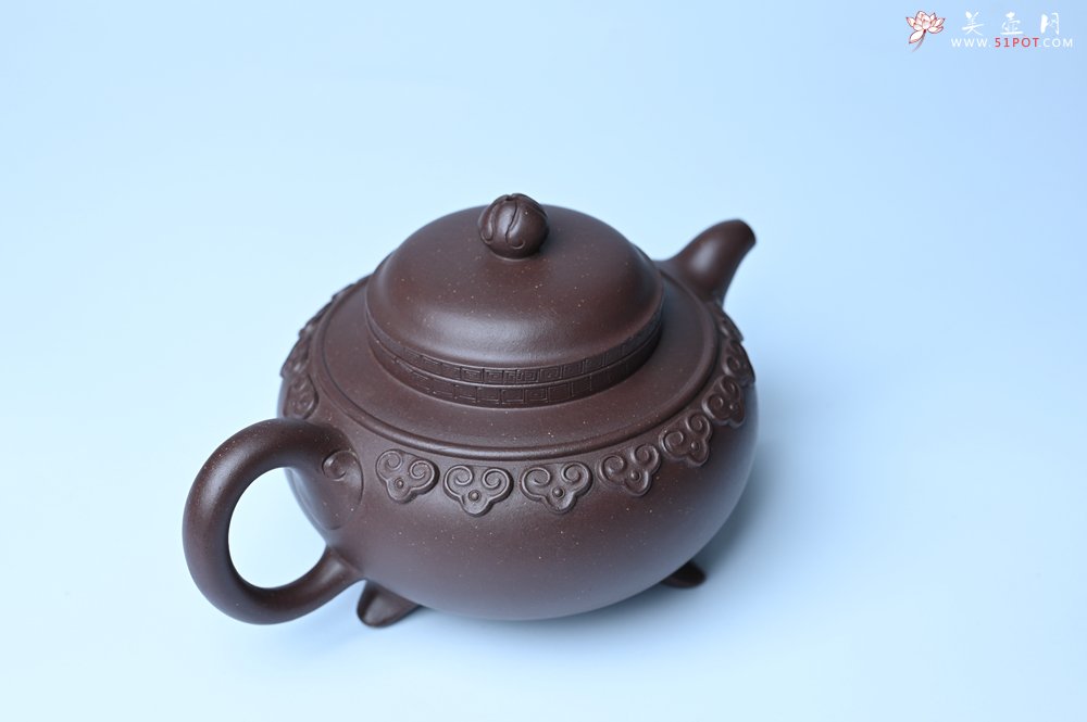 紫砂壶图片：美壶特惠 精致紫泥云肩如意壶 茶人醉爱 - 美壶网