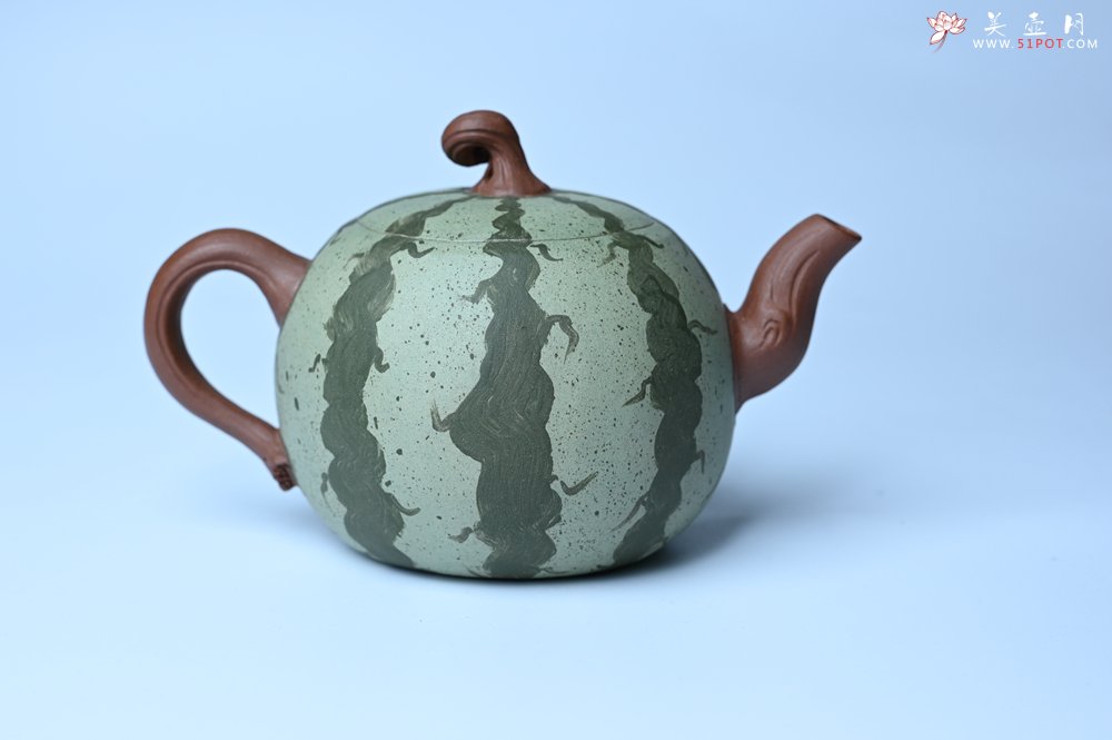 紫砂壶图片：美壶特惠 精致西瓜紫砂壶 茶人醉爱 - 美壶网