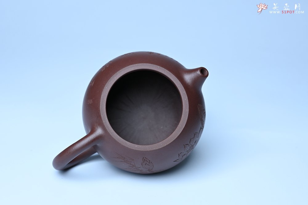 紫砂壶图片：油润底曹青 全手工西施茶壶 玉洁冰清 接天莲叶无穷碧 映日荷花别样红 - 美壶网