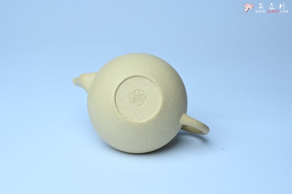 紫砂壶图片：美壶特惠 纯净本绿梨形壶 茶人醉爱 - 美壶网