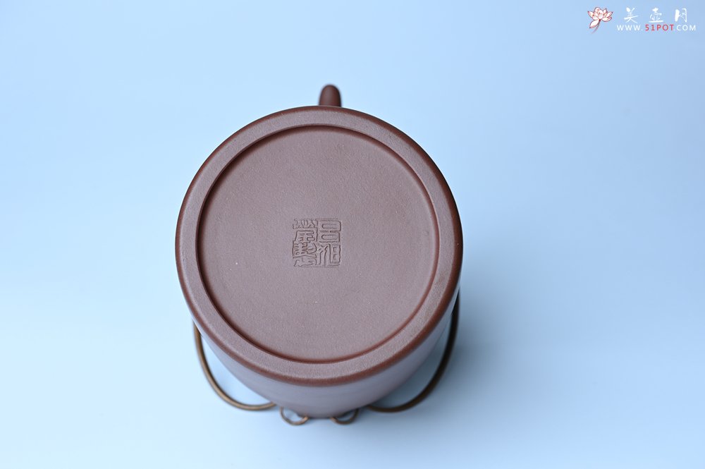 紫砂壶图片：实力派工艺师吕旭莹全手工演绎洋桶壶 大品难度大 资深壶友看过来 - 美壶网