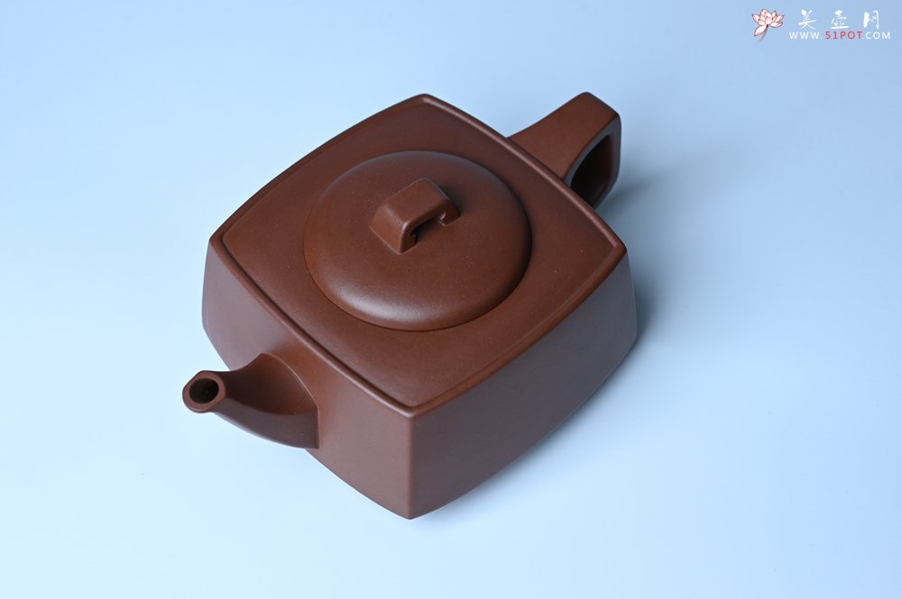 紫砂壶图片：实力派张海艳全手工精工砂四方壶 做工一流 - 美壶网