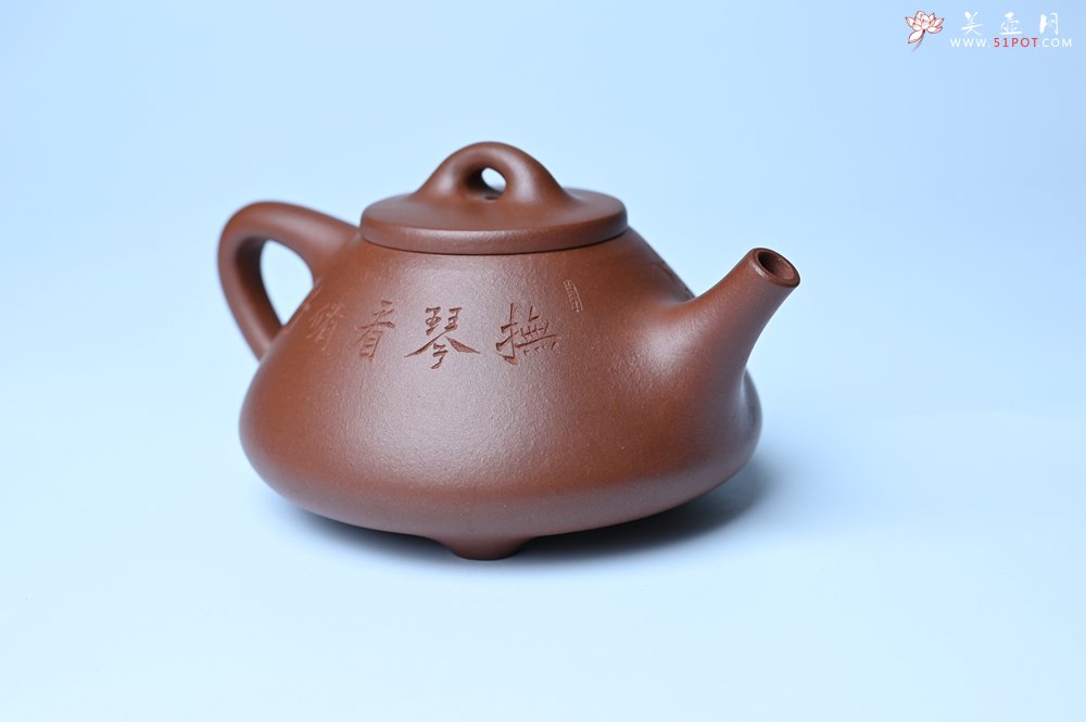 紫砂壶图片：特好底曹青 全手工小子冶石瓢 抚琴看修竹 装饰特文气 期待与亲结缘 - 美壶网