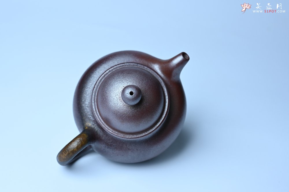 紫砂壶图片：美壶特惠 精致柴烧青灰泥掇球壶 茶人醉爱 - 美壶网