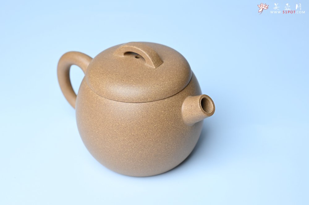 紫砂壶图片：美壶特惠 特好老黄段泥精致大炮巨轮壶 茶人醉爱 - 美壶网