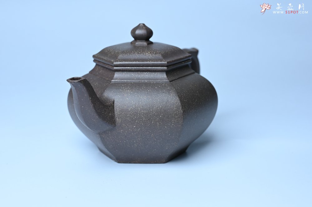 紫砂壶图片：实力派张海艳全手工特好老青灰段泥六方笑樱壶 做工灰常精致 气韵流畅 - 美壶网