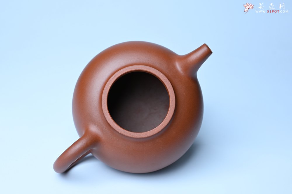紫砂壶图片：潜力股周小培老师 老师家藏黄龙山一号井小红泥 全手工乳鼎壶 - 美壶网