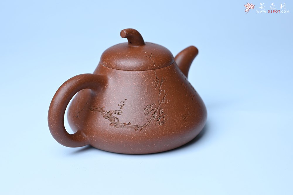 紫砂壶图片：美壶特惠 潜力股王老师 全手工拍打成型茄瓢壶 装饰梅花 特文气 - 美壶网