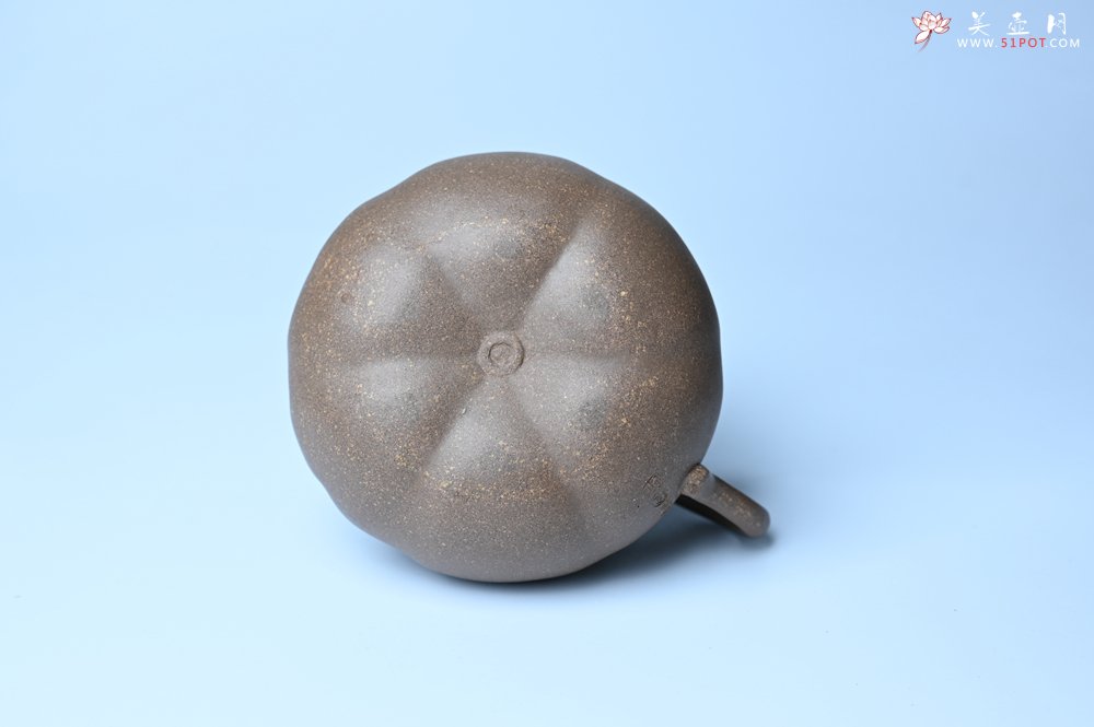 紫砂壶图片：美壶特惠 精致卡盖全手工老青段仿生小花货柿子壶 茶人醉爱 - 美壶网