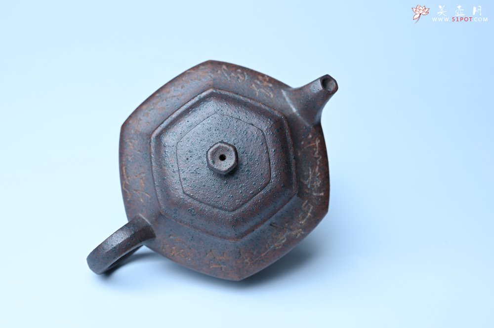 紫砂壶图片：美壶特惠 柴烧六方虚扁紫砂壶 茶人醉爱 - 美壶网