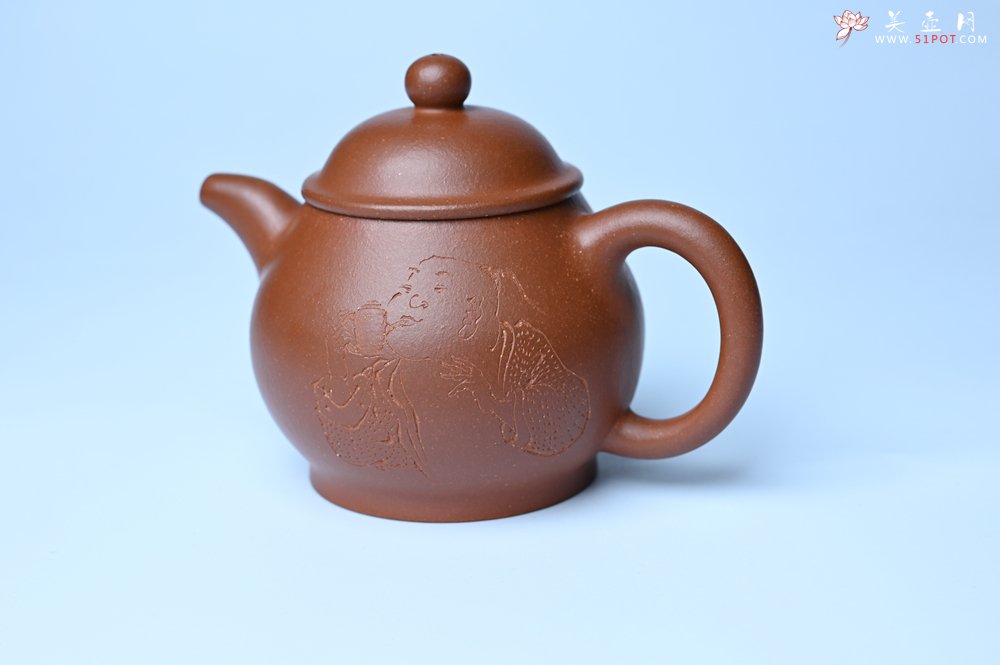 紫砂壶图片：美壶特惠 王老师 全手工红降坡泥潘壶 国助工 易轩 范小君徒杨志老师刻绘 装饰小富贵特文气 - 美壶网